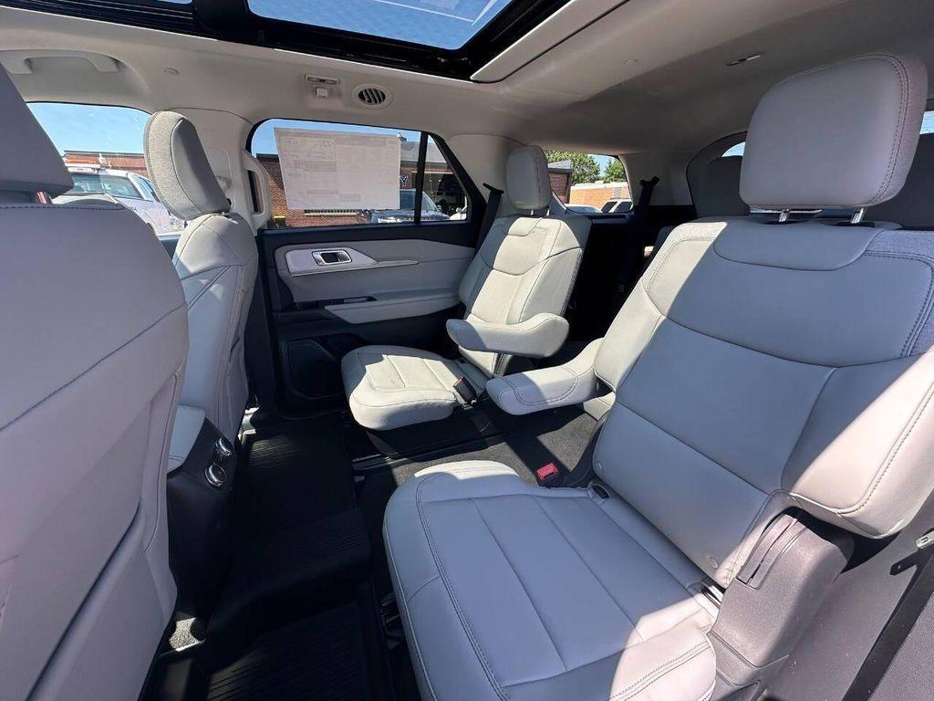 new 2025 Ford Explorer car, priced at $50,705
