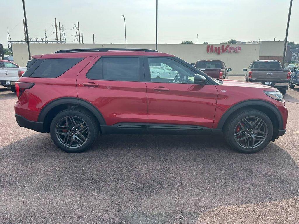 new 2025 Ford Explorer car, priced at $53,770