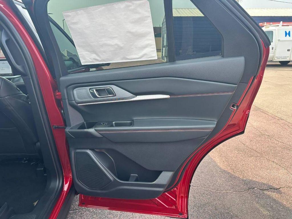 new 2025 Ford Explorer car, priced at $53,770