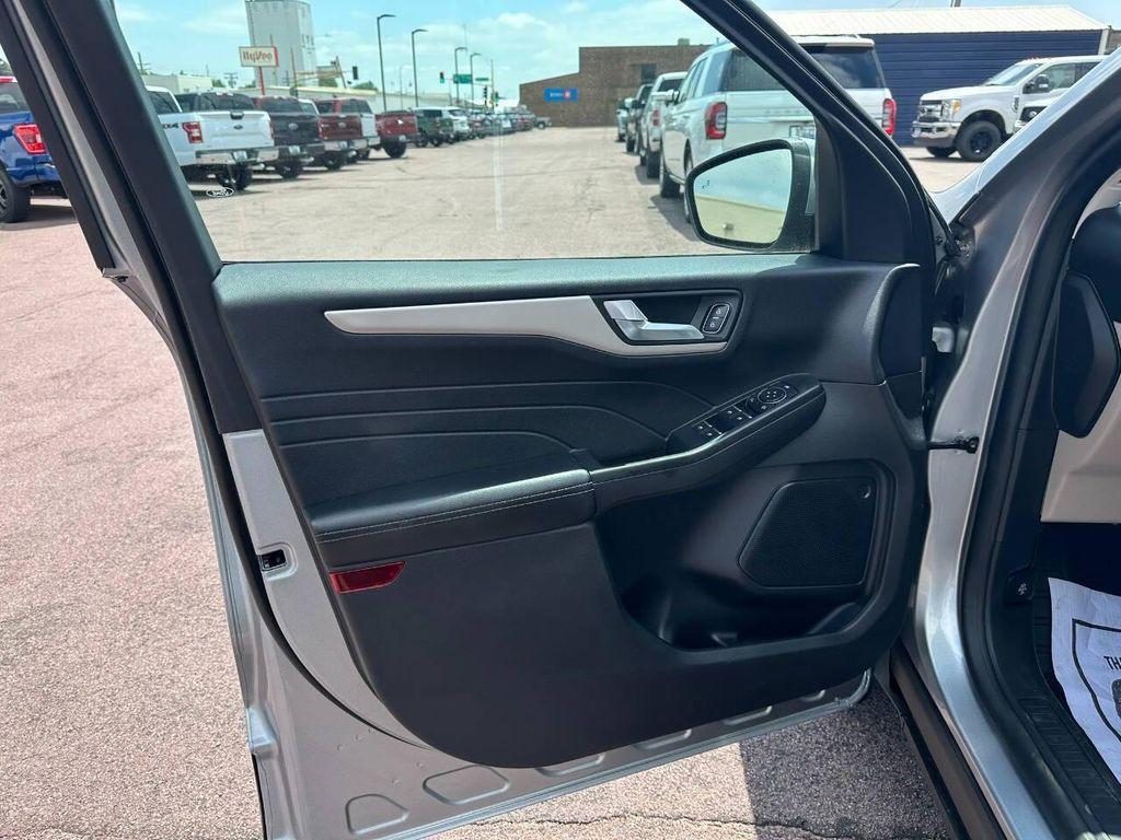 used 2022 Ford Escape car, priced at $23,900