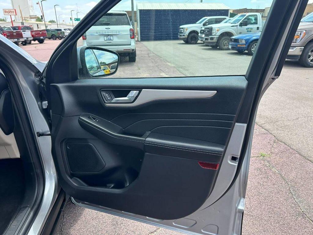 used 2022 Ford Escape car, priced at $23,900