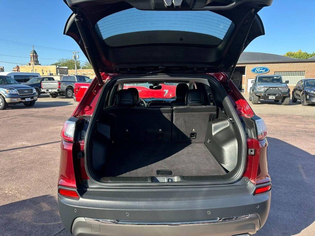 used 2019 Jeep Cherokee car, priced at $13,900