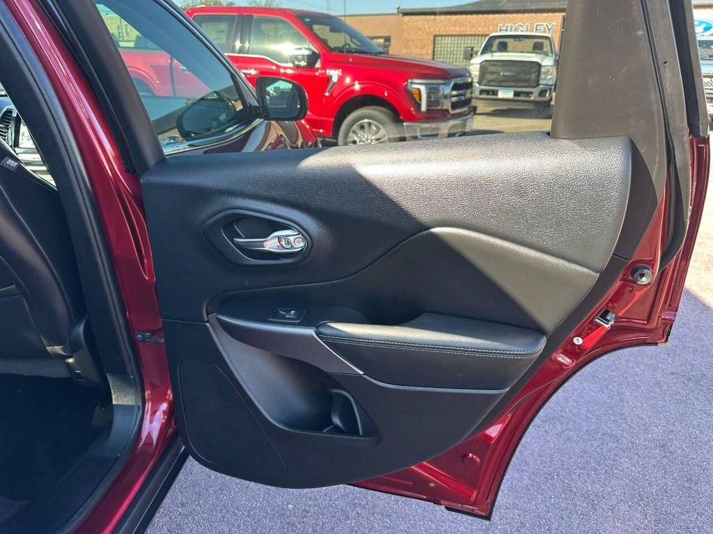 used 2019 Jeep Cherokee car, priced at $13,900