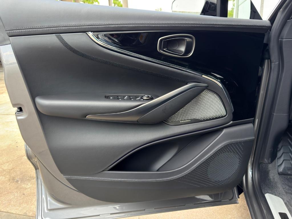 new 2025 Aston Martin DBX car, priced at $315,600