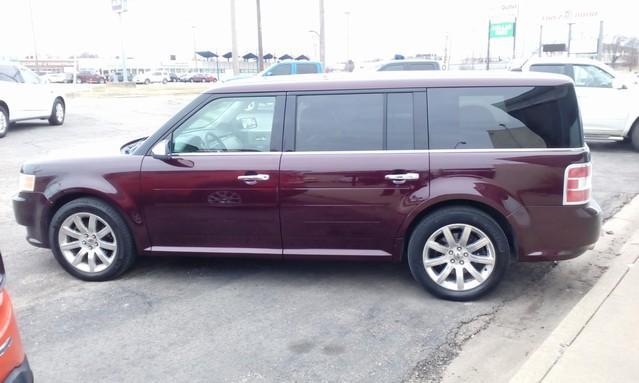 used 2011 Ford Flex car, priced at $10,500