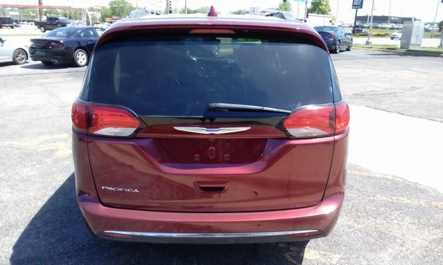 used 2018 Chrysler Pacifica car, priced at $15,500