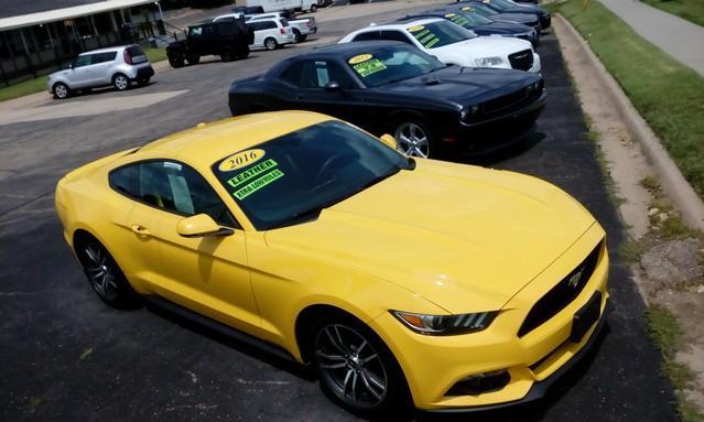 used 2016 Ford Mustang car