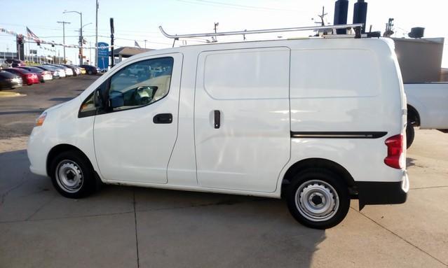 used 2020 Nissan NV200 car