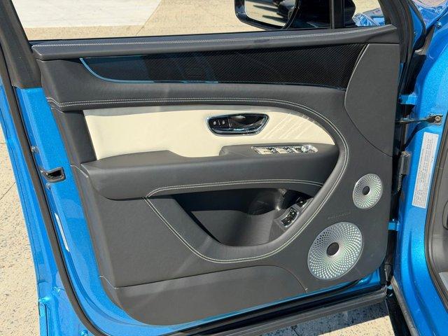 new 2025 Bentley Bentayga car