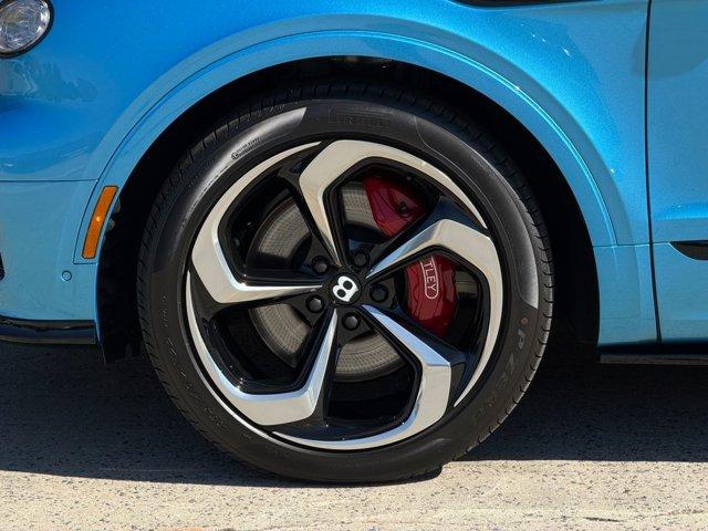 new 2025 Bentley Bentayga car