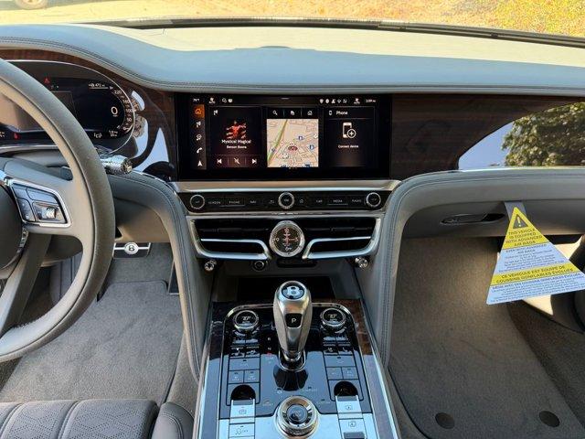 new 2025 Bentley Flying Spur car