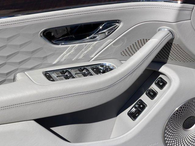 new 2025 Bentley Flying Spur car