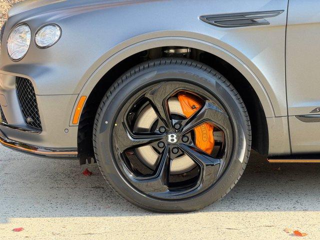 new 2025 Bentley Bentayga car