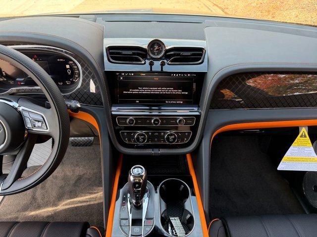 new 2025 Bentley Bentayga car