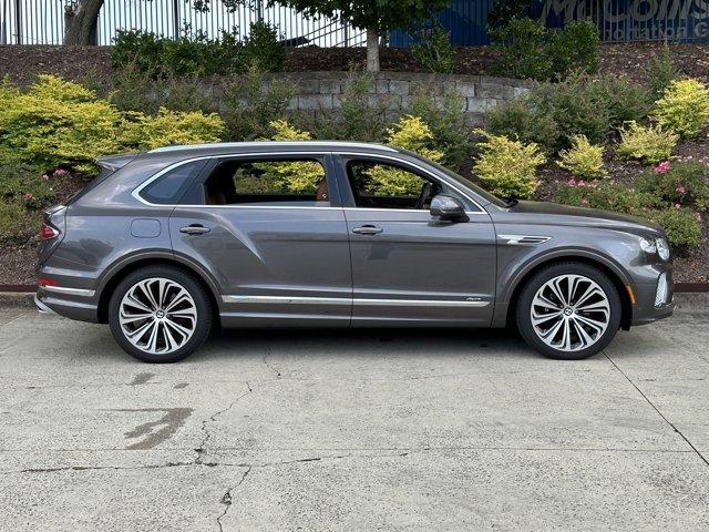 new 2024 Bentley Bentayga EWB car