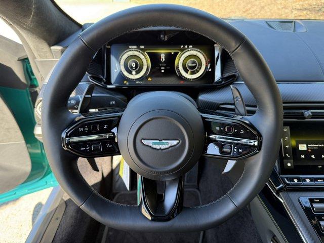 new 2025 Aston Martin Vantage car