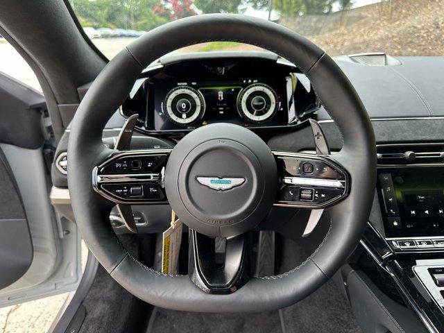 new 2025 Aston Martin Vantage car