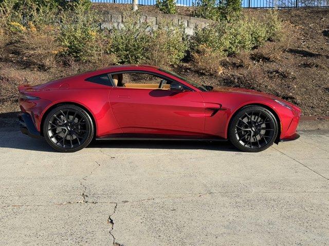 new 2025 Aston Martin Vantage car