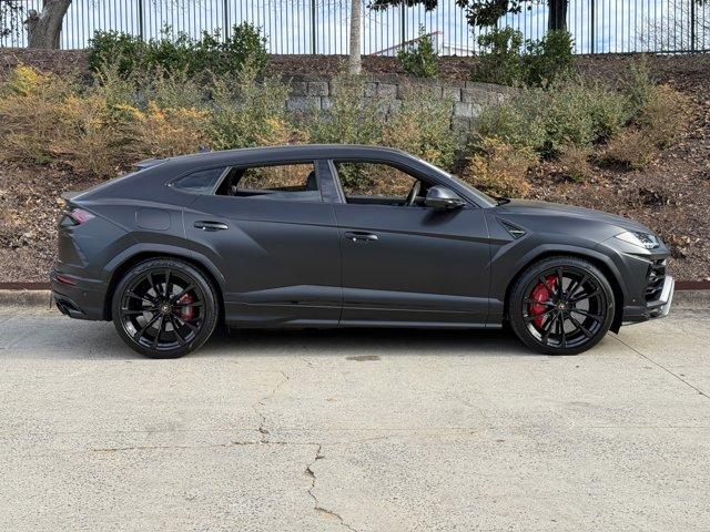 used 2022 Lamborghini Urus car, priced at $227,999