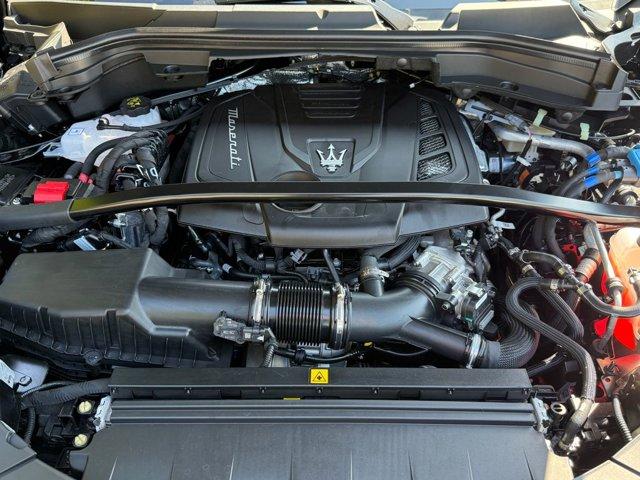 new 2025 Maserati Grecale car, priced at $79,999