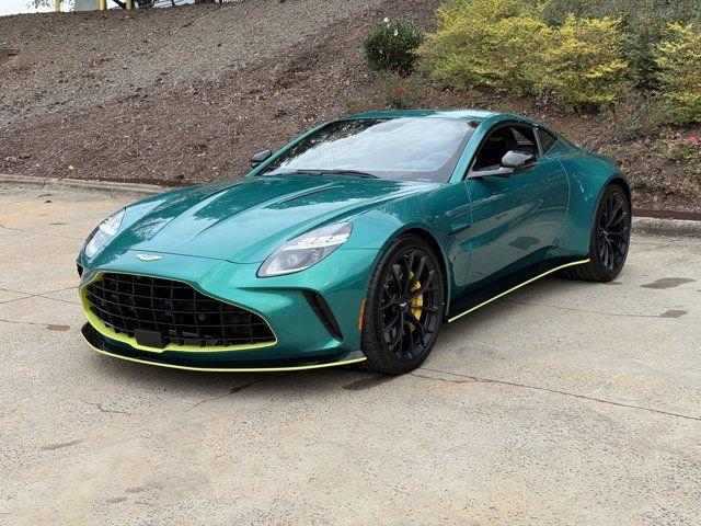new 2025 Aston Martin Vantage car