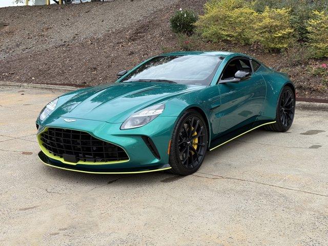 new 2025 Aston Martin Vantage car