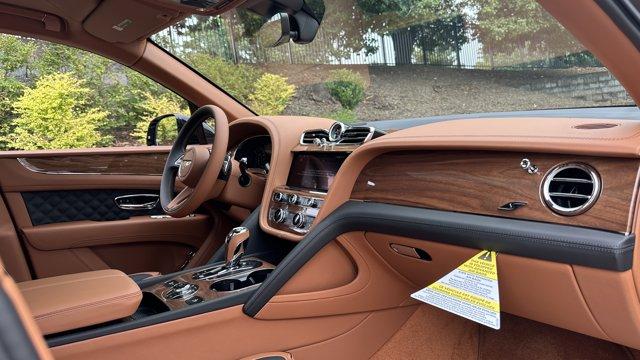new 2025 Bentley Bentayga car