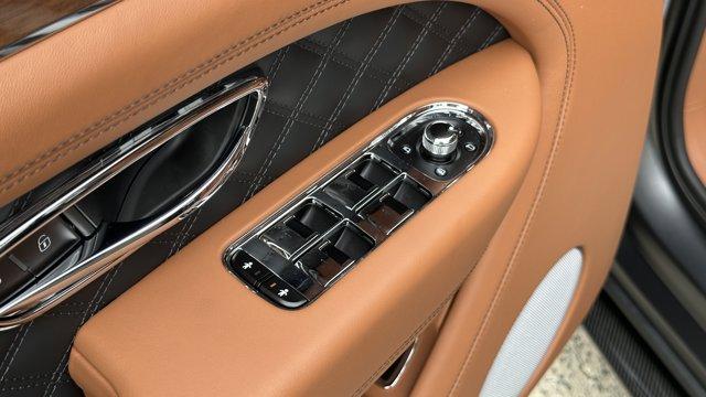 new 2025 Bentley Bentayga car