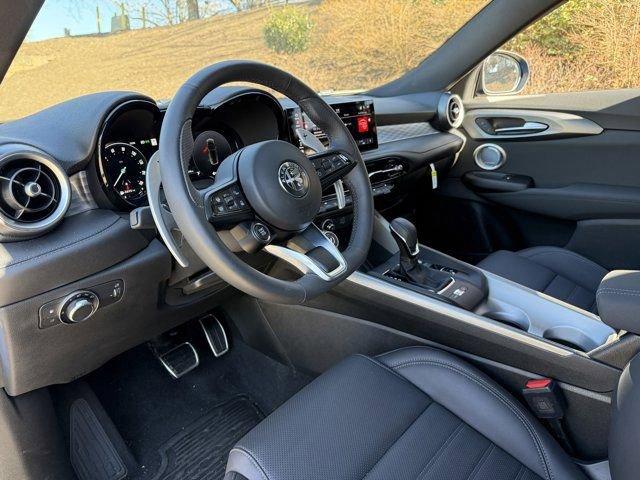 new 2024 Alfa Romeo Tonale car, priced at $48,547