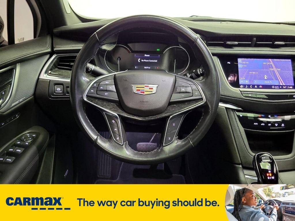 used 2023 Cadillac XT5 car, priced at $34,998