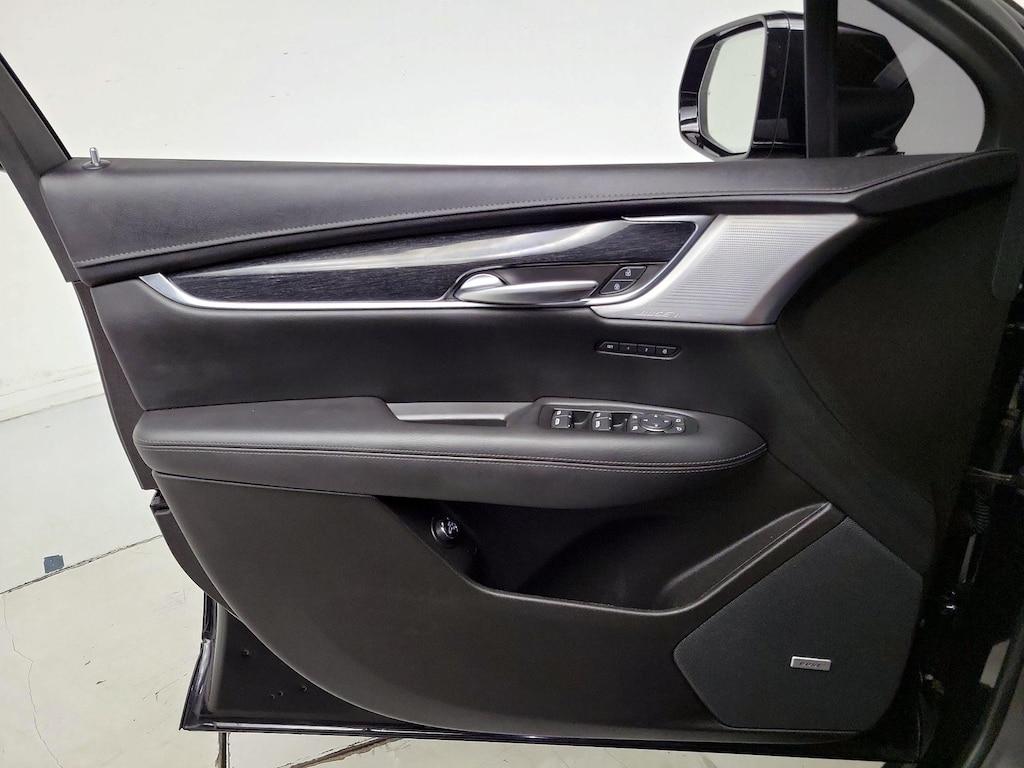 used 2023 Cadillac XT5 car, priced at $34,998