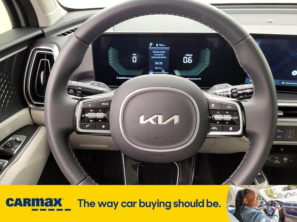 used 2025 Kia Sorento car, priced at $35,998