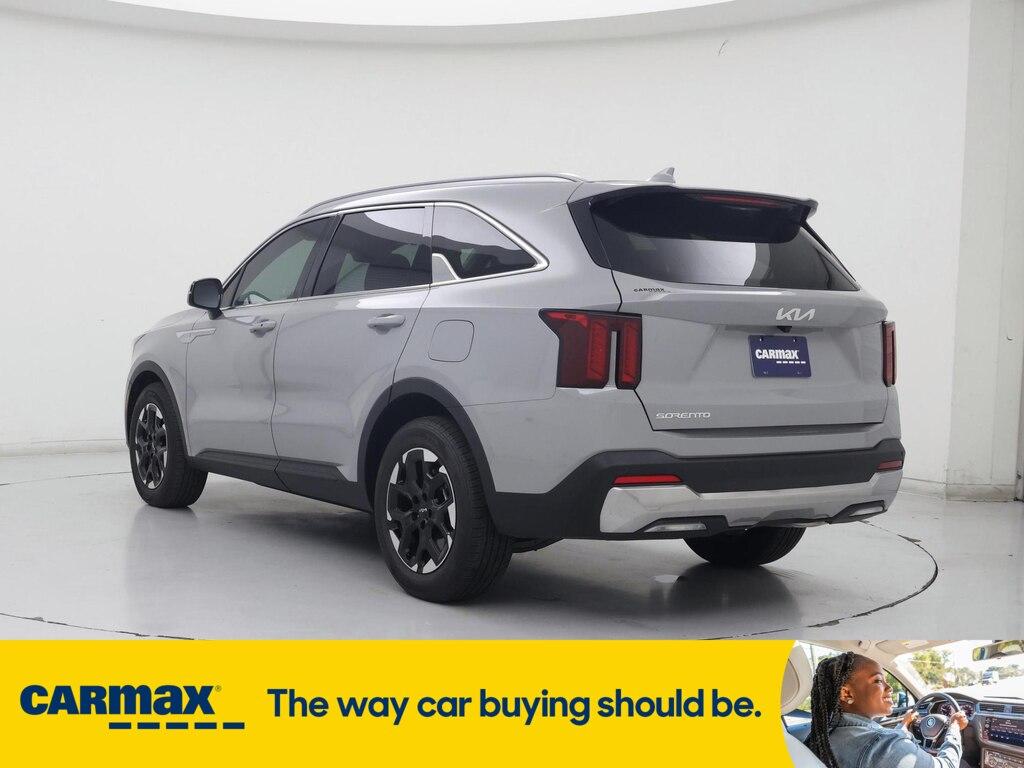 used 2025 Kia Sorento car, priced at $35,998