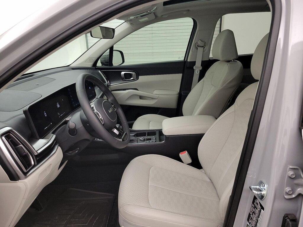 used 2025 Kia Sorento car, priced at $35,998
