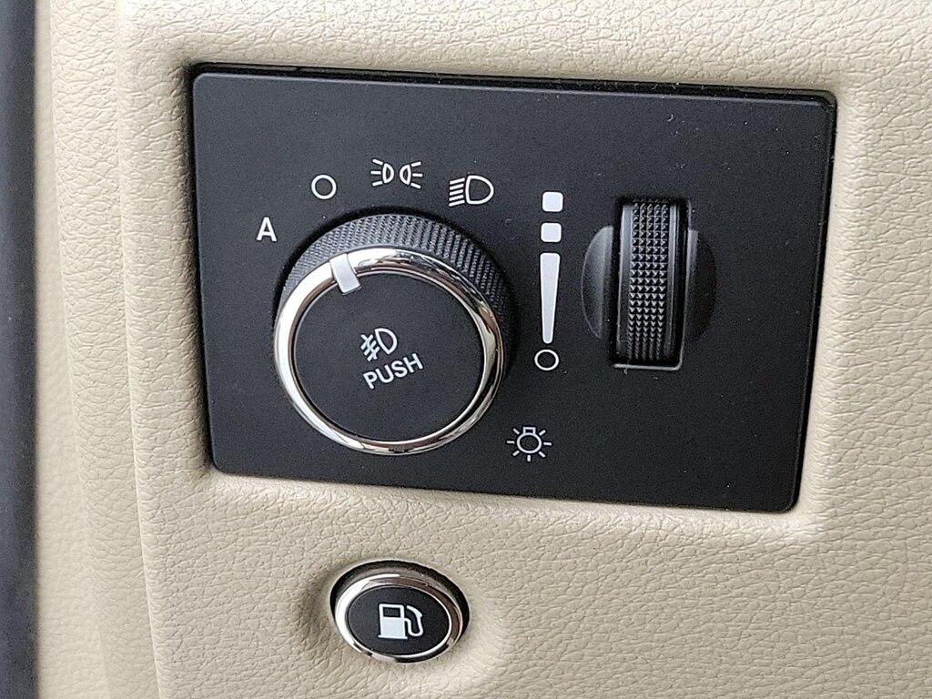 used 2018 Jeep Grand Cherokee car, priced at $18,998