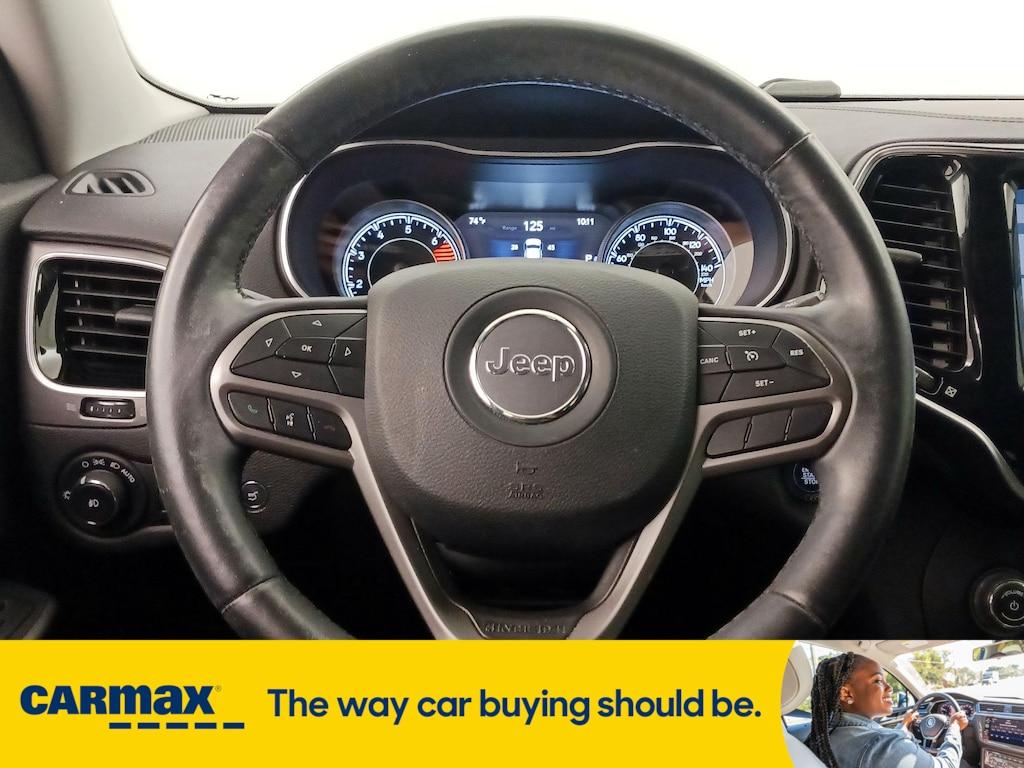 used 2019 Jeep Cherokee car, priced at $16,998
