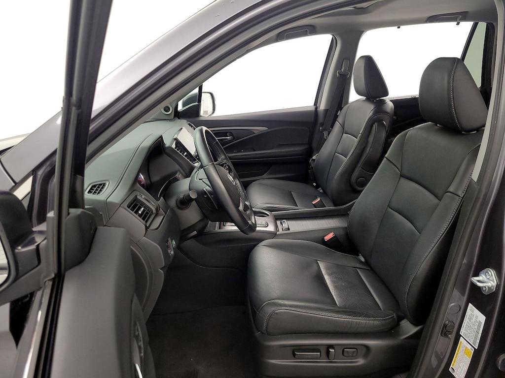 used 2021 Honda Pilot car, priced at $29,998