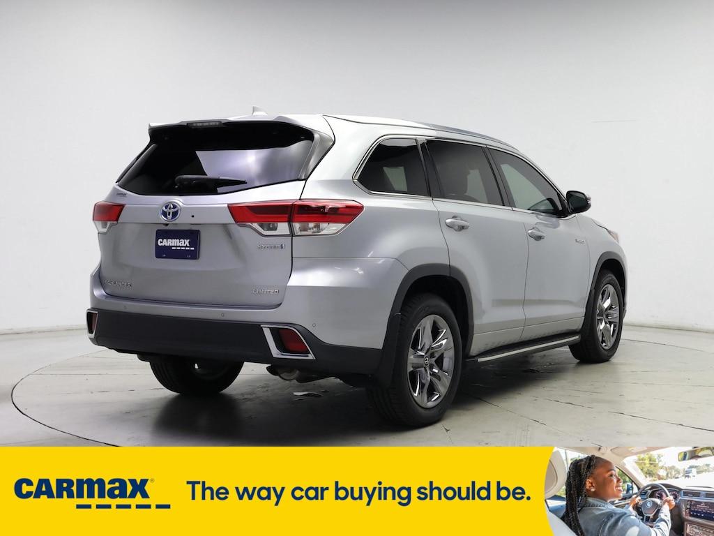 used 2019 Toyota Highlander Hybrid car, priced at $33,998