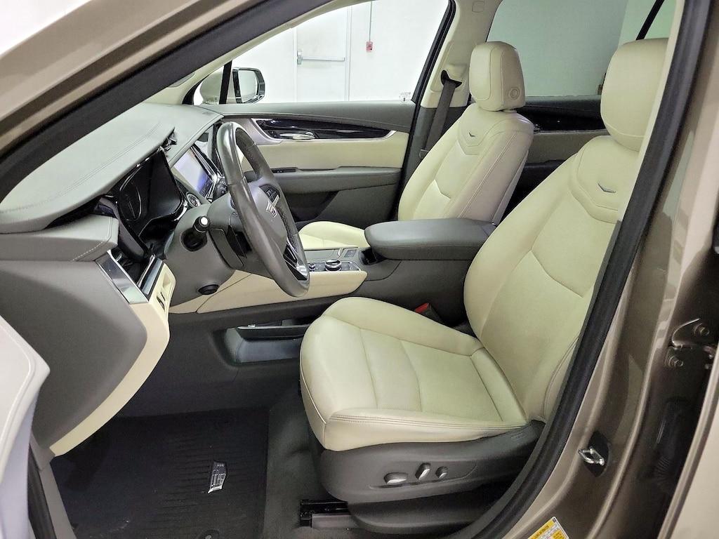 used 2023 Cadillac XT6 car, priced at $41,998