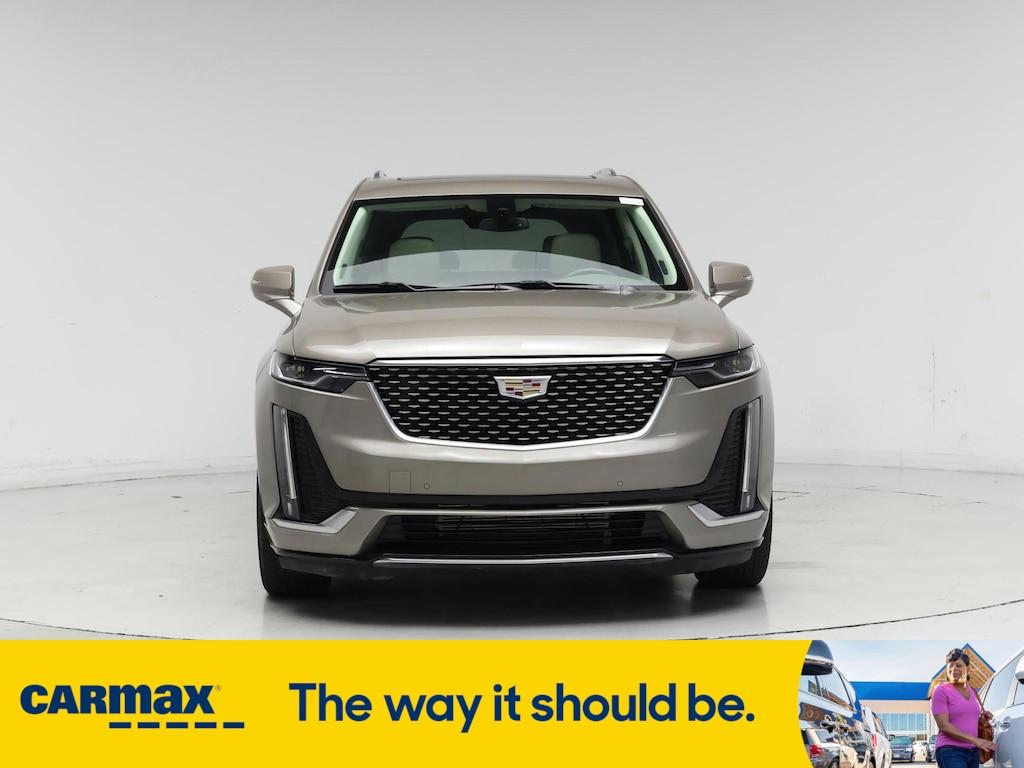 used 2023 Cadillac XT6 car, priced at $41,998