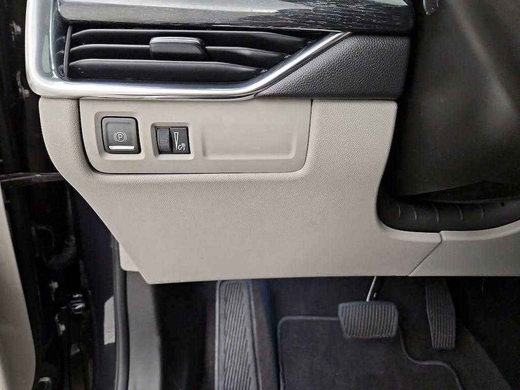 used 2022 Cadillac XT4 car, priced at $28,998