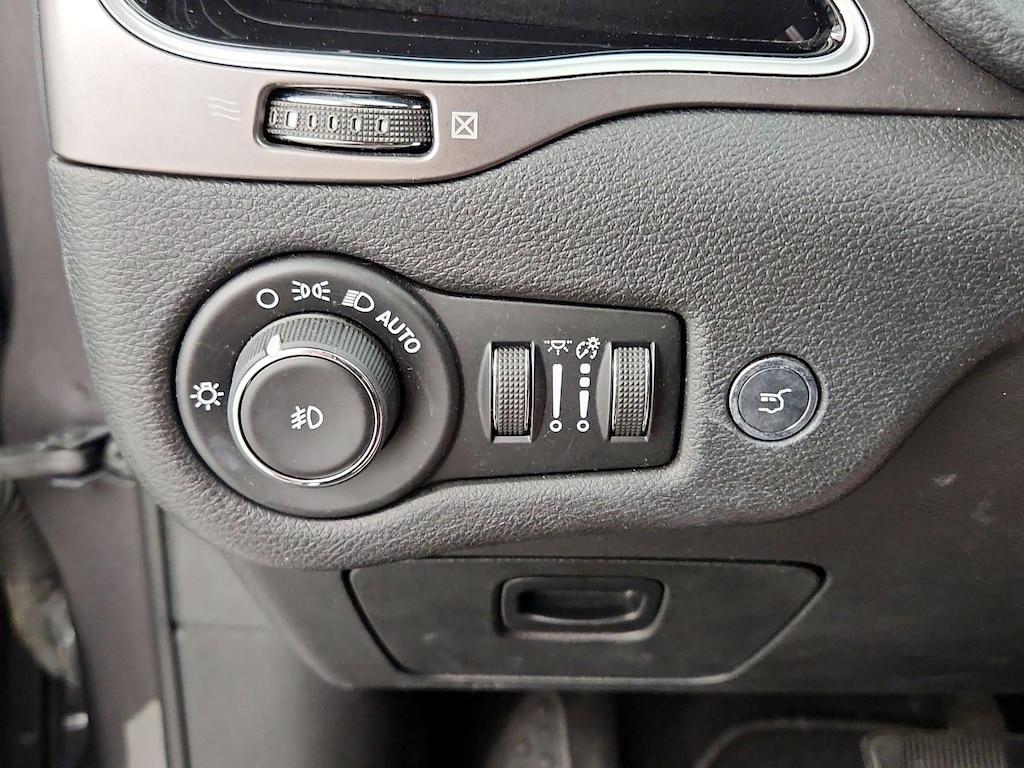 used 2019 Jeep Cherokee car, priced at $19,998