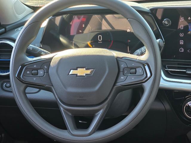 new 2025 Chevrolet Trax car, priced at $23,607