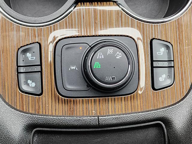 used 2023 GMC Acadia car, priced at $27,615