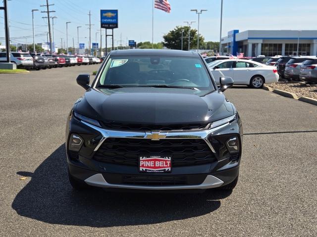 new 2025 Chevrolet Blazer car, priced at $35,107