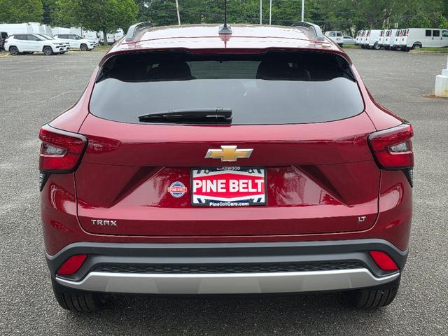 new 2025 Chevrolet Trax car, priced at $24,717