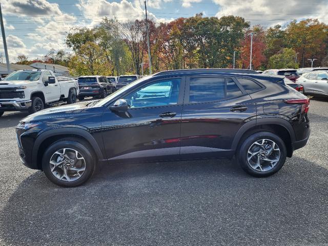 new 2025 Chevrolet Trax car, priced at $24,642