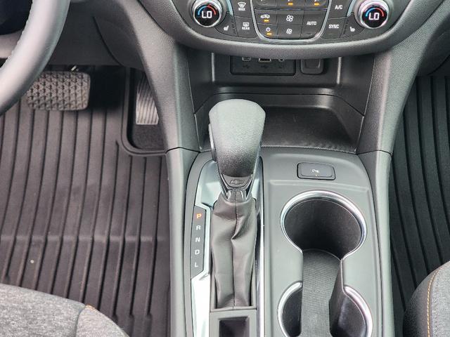 used 2024 Chevrolet Equinox car, priced at $23,452