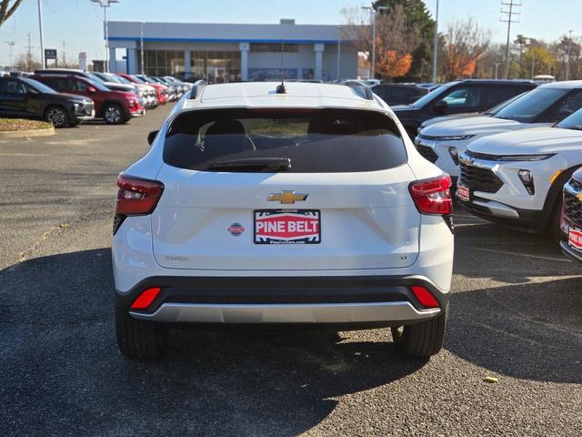 new 2025 Chevrolet Trax car, priced at $24,197