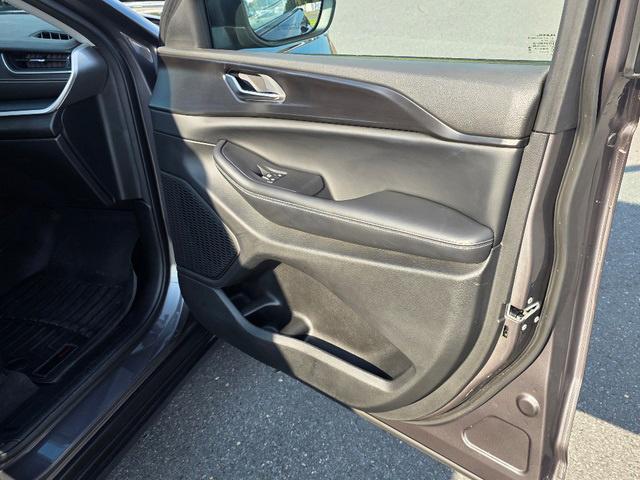 used 2023 Jeep Grand Cherokee L car, priced at $26,584